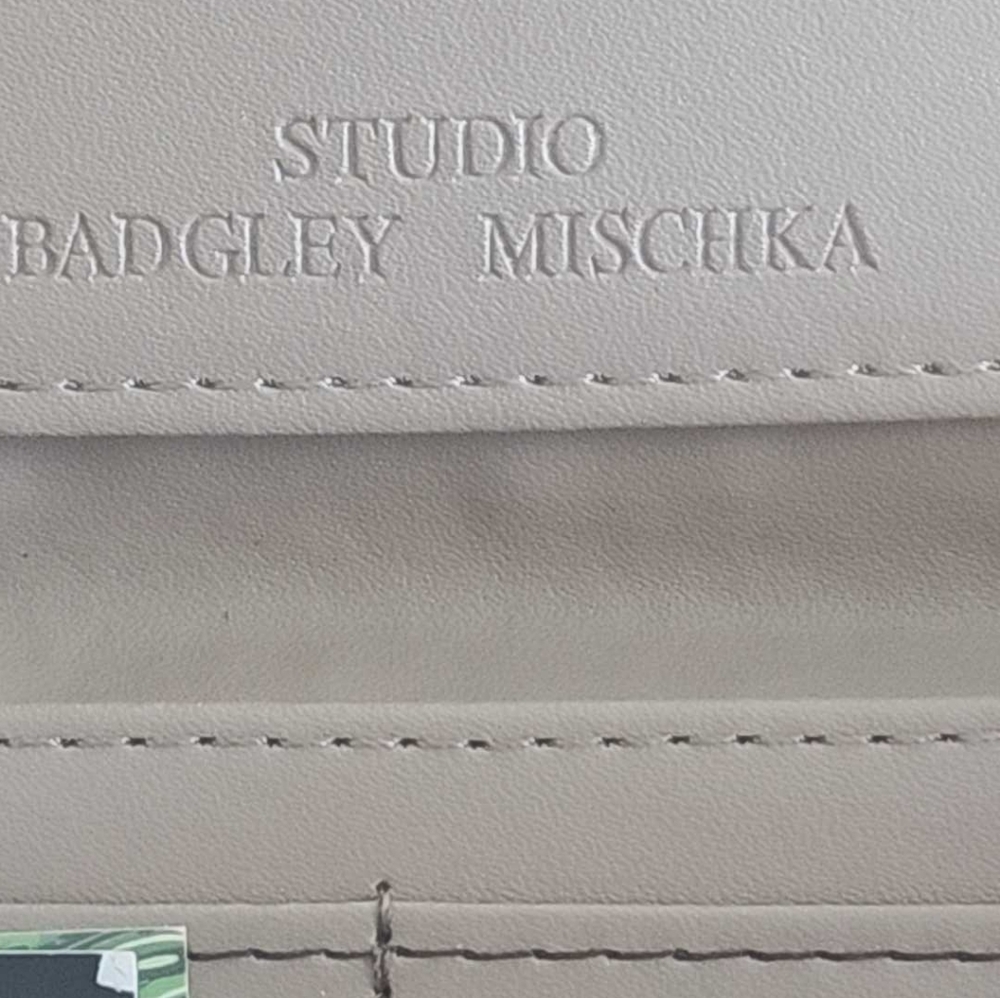 Badgley Mischka SET taupe bag and wallet, vegan leather. NWOT - Picture 12 of 17